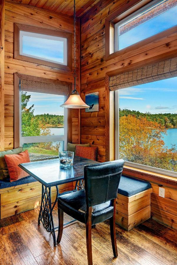 Snug Harbor Resort And Marina Friday Harbor Dış mekan fotoğraf